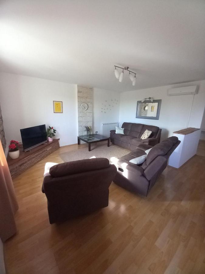 Casa Girasole Villa Buje Kültér fotó