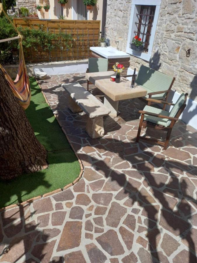 Casa Girasole Villa Buje Kültér fotó